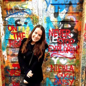 Meet your Posher, Nina